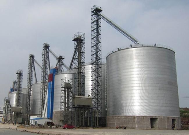 柳河大型钢板库构造参数及水泥储存质量